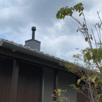 台風の時の煙突